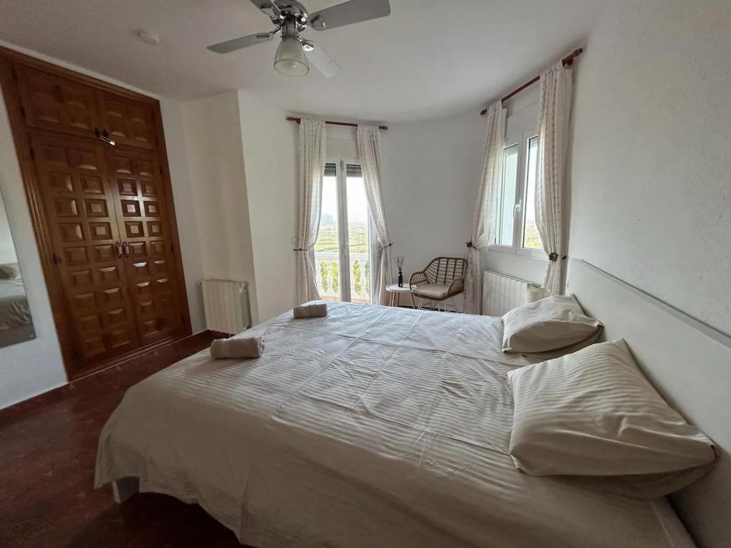 Properties for sale and rent in Spain photo 5