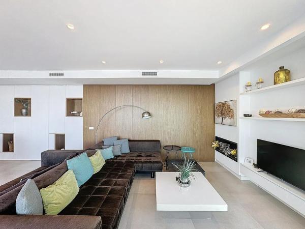 Detached villa for sale in Calle Lirios, 29, Benitachell thumbnail 2