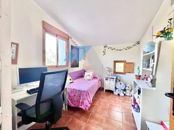 Chalet adosado photo 1