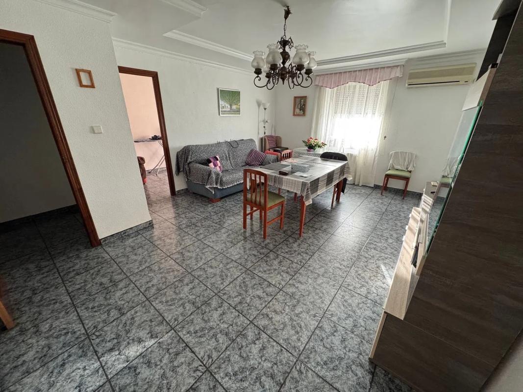 Продажа квартиры на Avenida Constitucion, Вильена
photo 1