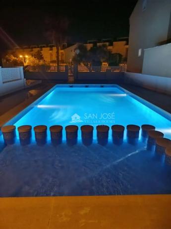 Chalet adosado photo 1