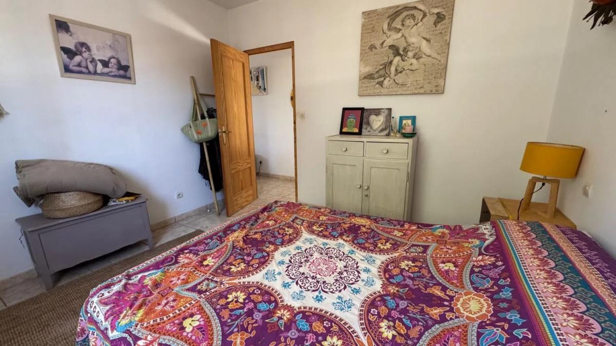 Properties for sale and rent in Spain photo 2