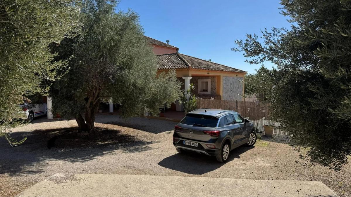 Properties for sale and rent in Spain photo 4