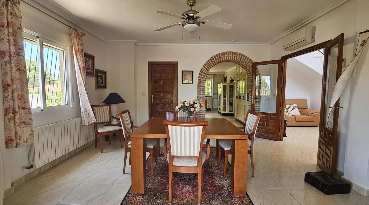 Properties for sale and rent in Spain photo 2