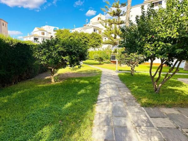 Ático en venta en  Avenida de Europa, 10, Torrevieja photo 1