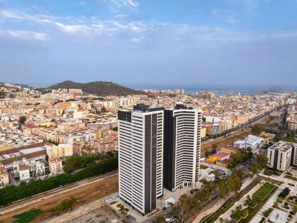 Promotion AQ Urban Sky - Torre II new development in Málaga photo 1