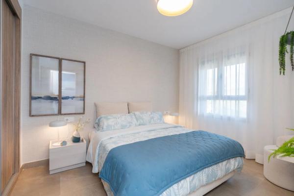 Apartment for sale in Calle del Arte s/n, Estepona thumbnail 2
