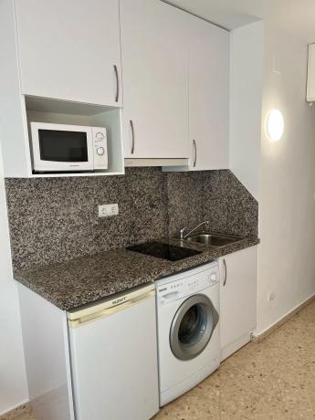 Estudio en venta en Calle de la Llagosta, 7, Denia thumbnail 1