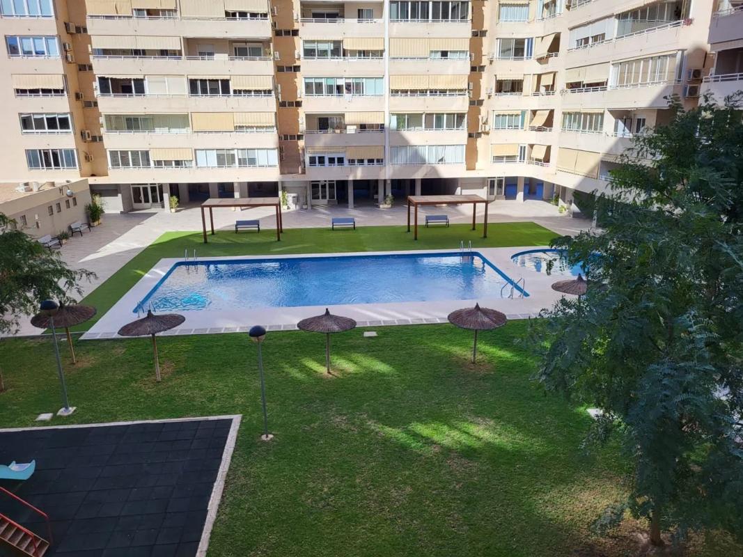 Venta de piso en Avenida Esportista Miriam Blasco, 18, Alicante / Alacant
 photo 3