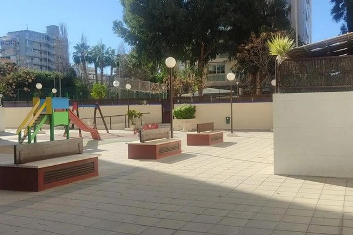 Sprzedaż mieszkania w Avenida Esportista Miriam Blasco, Alicante / Alacant
 photo 4