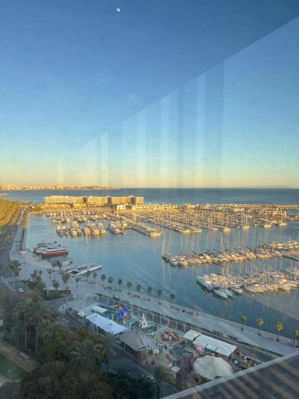 Venta de piso en Barrio Ensanche-Diputación, Alicante / Alacant
photo 5
