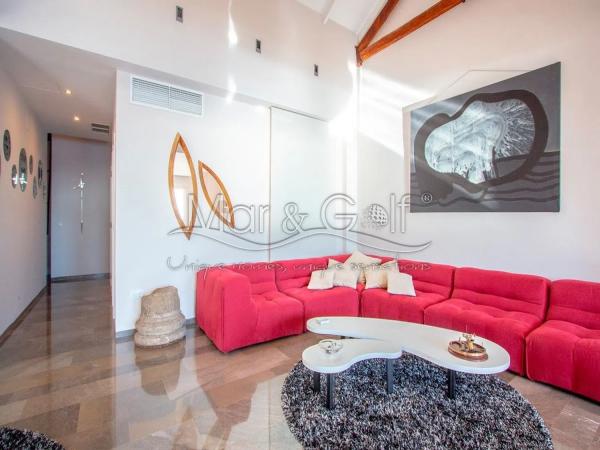 Penthouse na sprzedaż w  Barrio Casco Histórico-Santa Cruz, Alicante / Alacant photo 1
