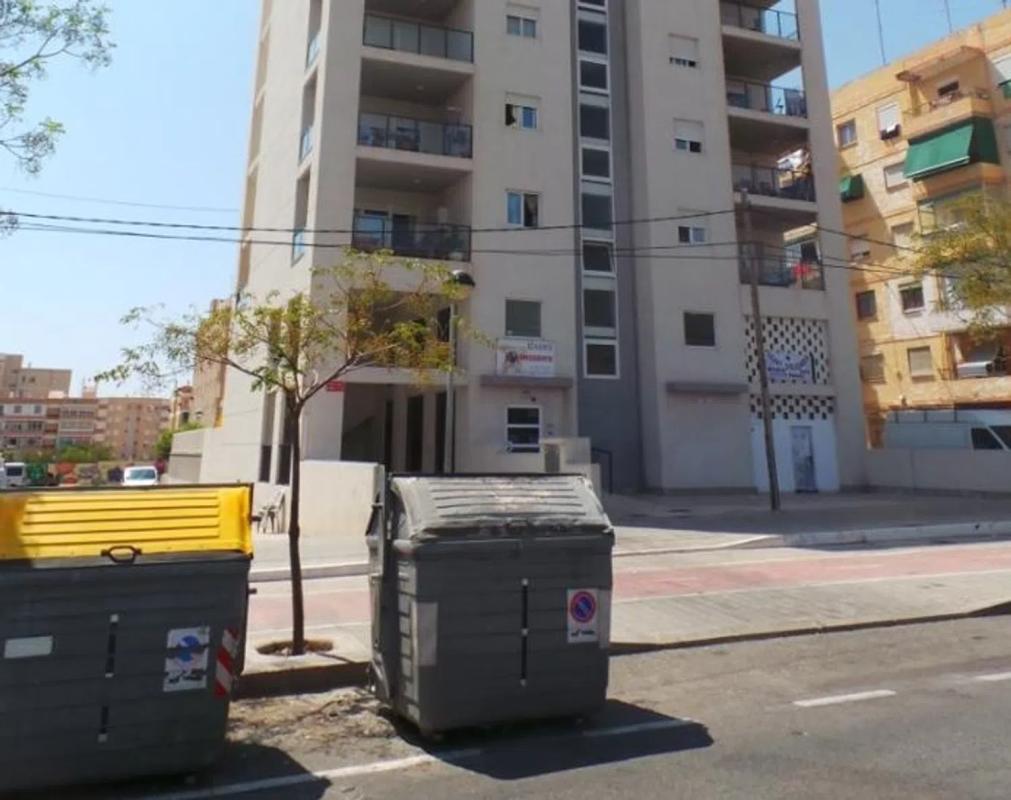 Sprzedaż mieszkania w Calle Diputado José Luis Barceló, Alicante / Alacant
photo 1
