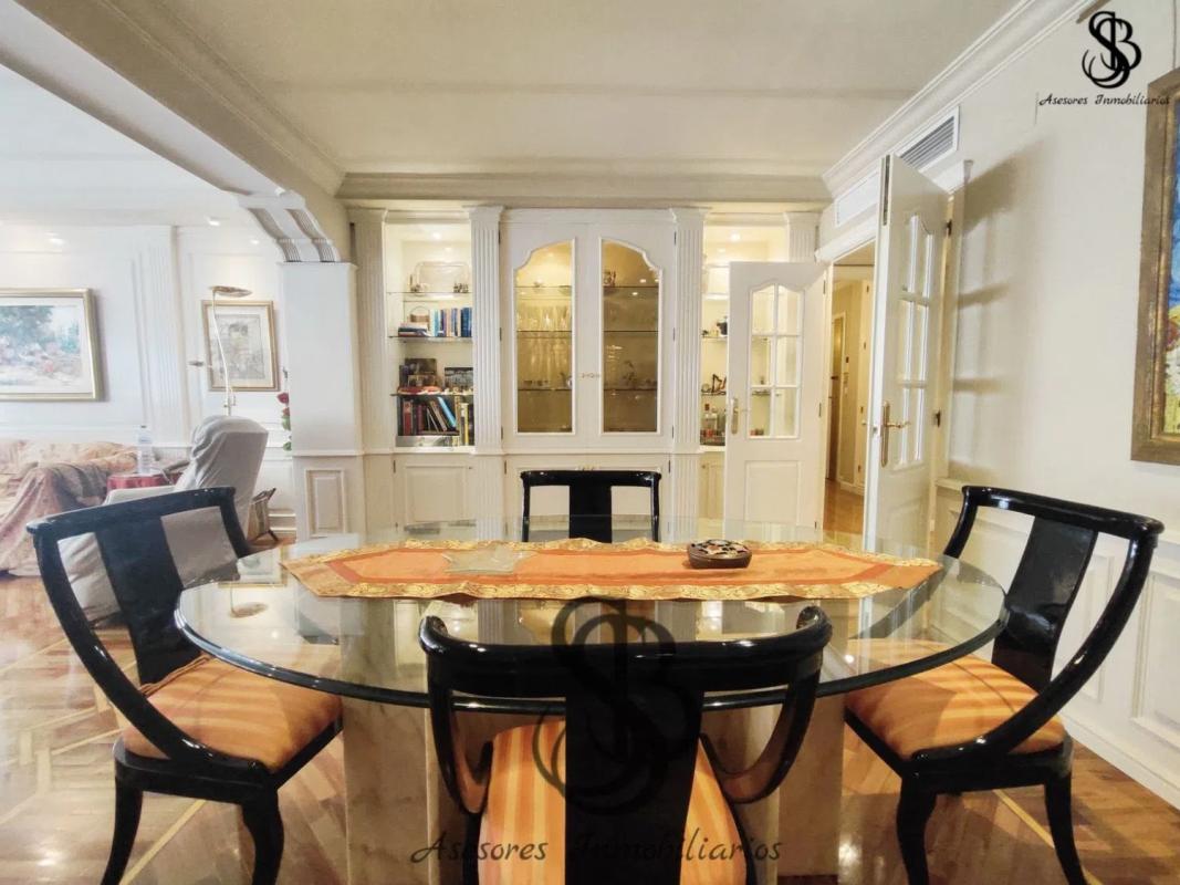 Продажа пентхауса на Avenida Maisonnave, Аликанте / Алакант photo 1
