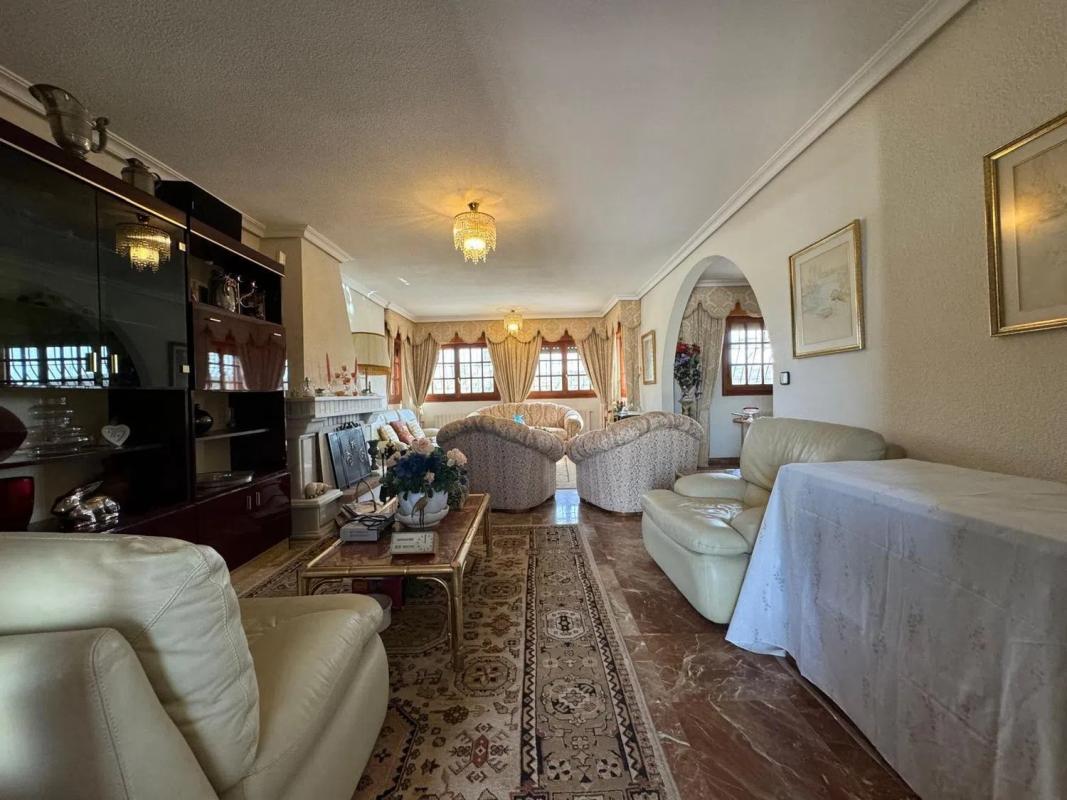 Properties for sale and rent in Spain photo 5