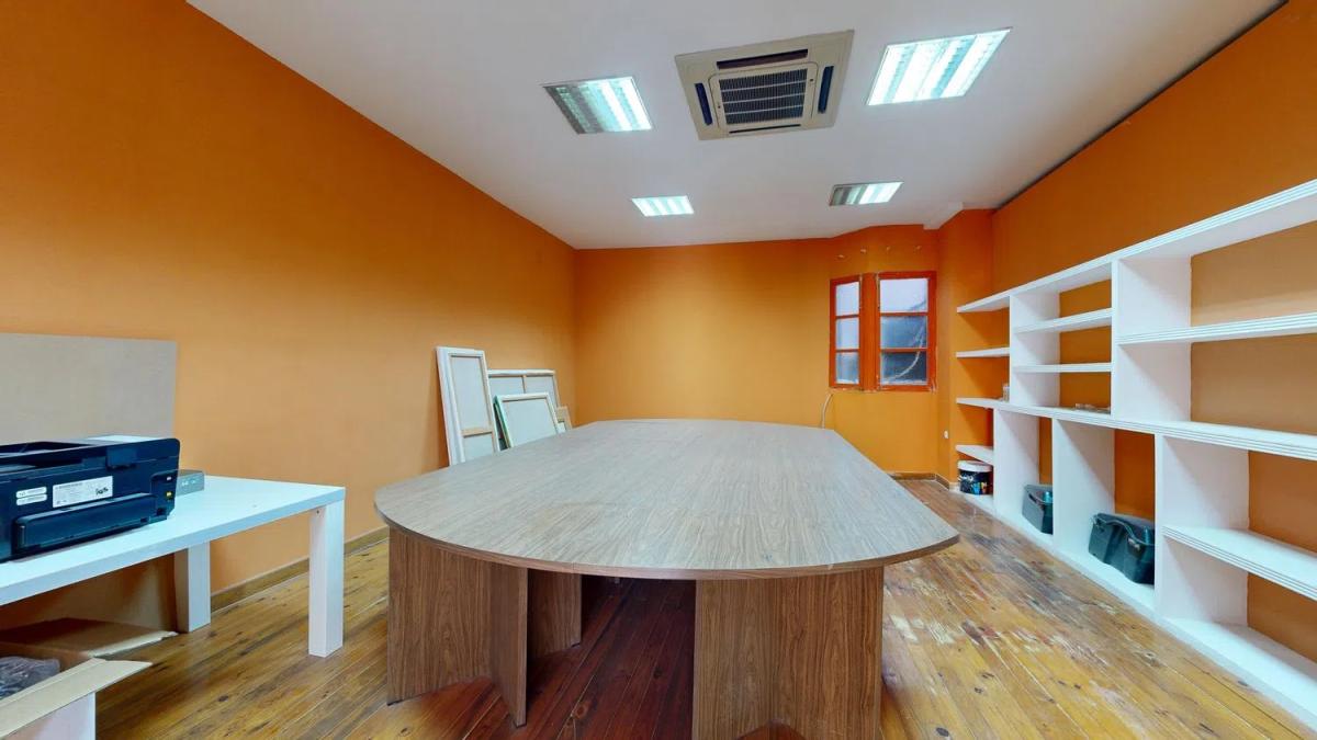 Sale of apartment in Plaza Santísima Faz, Alicante
photo 2
