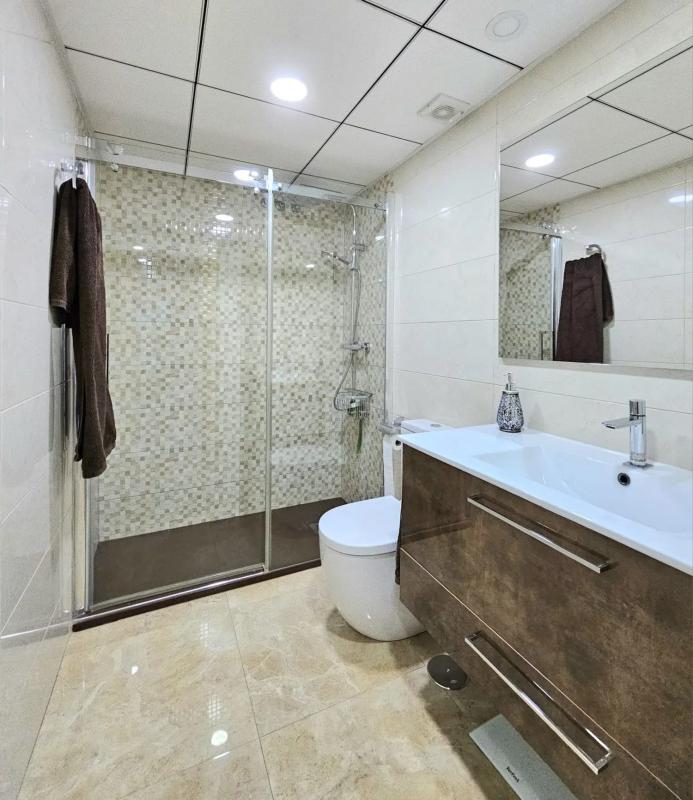 Продажа квартиры на Calle Pintor Otilio Serrano, Аликанте / Алакант
 photo 5