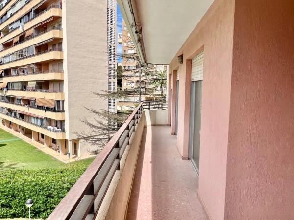 Piso en venta en  Avenida de Cataluña, Alicante / Alacant photo 2