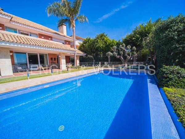 Casa independiente en avenida de la Costa Blanca thumbnail 2