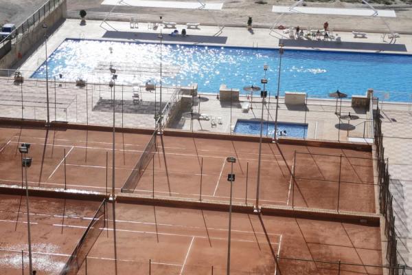 Piso en venta en  Avenida de la Costa Blanca, 22, Alicante / Alacant photo 2