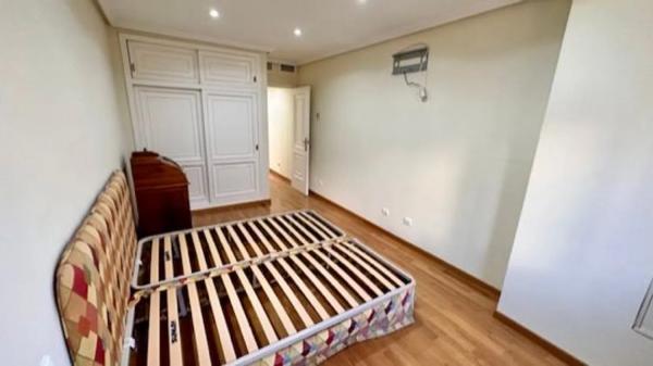 Продажа квартиры в Avenida Doctor Gadea, 24, Аликанте thumbnail 1