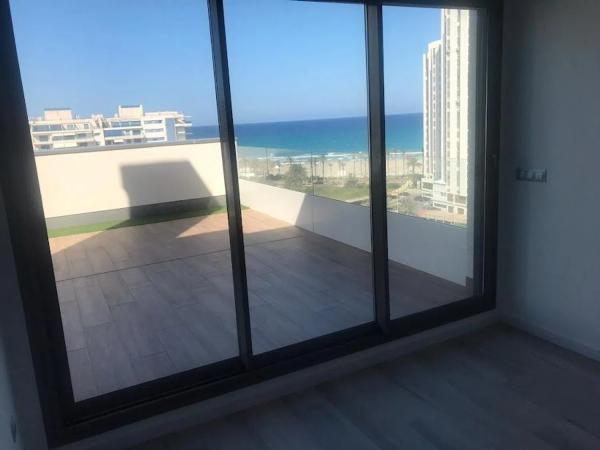 Penthouse na sprzedaż w  Barrio PAU 5, Alicante / Alacant photo 3