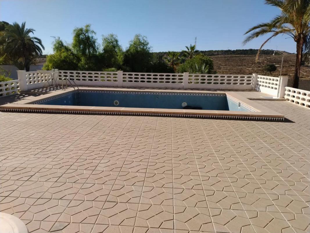 Properties for sale and rent in Spain photo 4