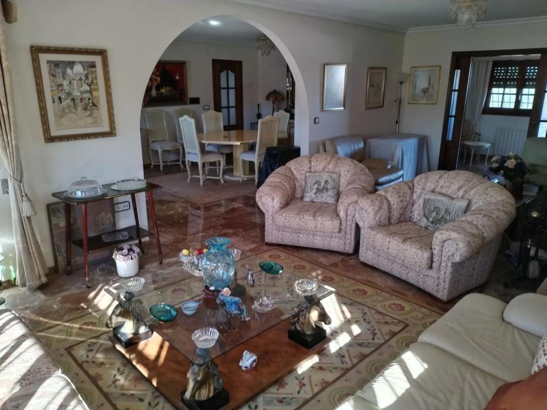 Properties for sale and rent in Spain photo 5