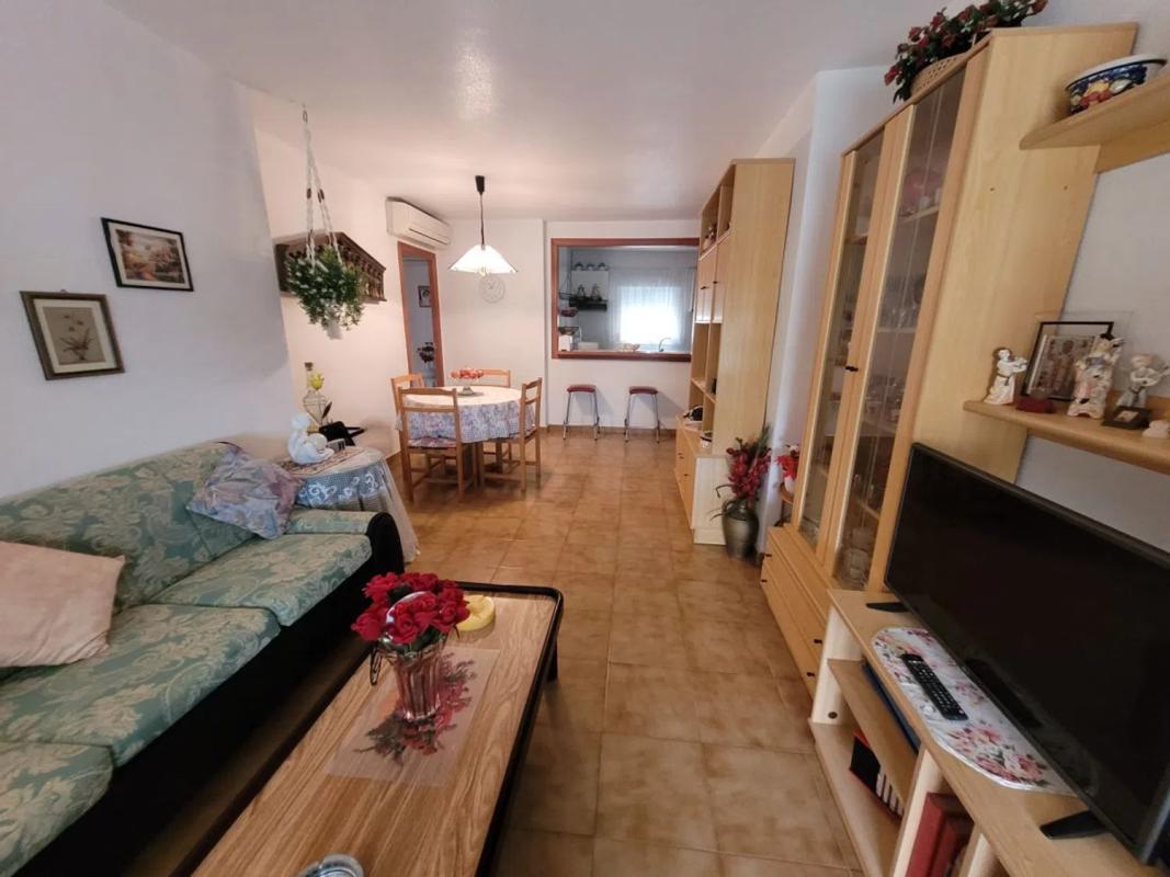 Venta de piso en Barrio El Palmeral-Urbanova-Tabarca, Alicante / Alacant
photo 2