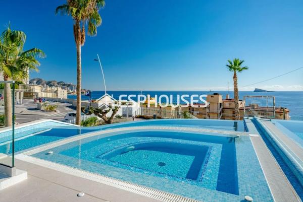 Apartment for sale in  Playa de Poniente, Benidorm photo 1
