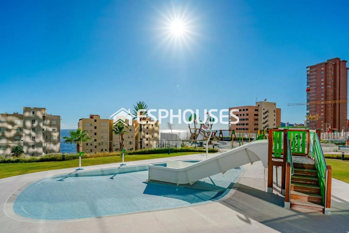 Sale of apartment in Playa de Poniente, Benidorm
photo 3