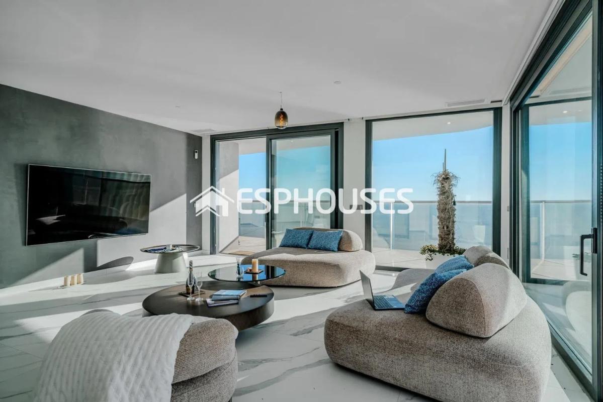 Sale of apartment in Playa de Poniente, Benidorm
photo 5