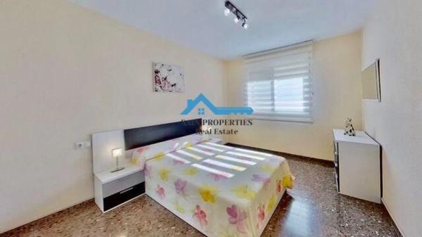 Penthouse for sale in  Pueblo Levante, Benidorm photo 4