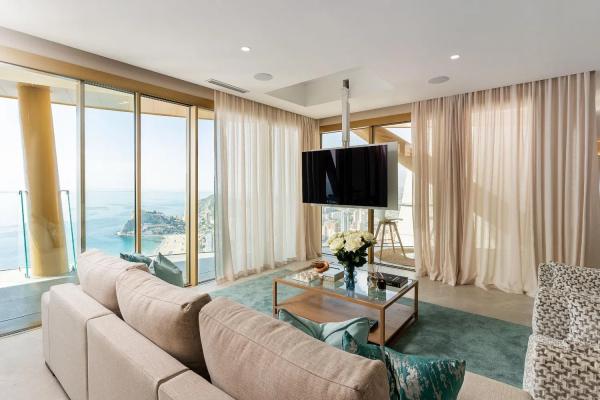 Piso en venta en Playa de Poniente, Benidorm thumbnail 1