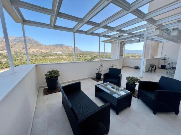 Penthouse na sprzedaż w Pueblo Poniente, Benidorm thumbnail 2
