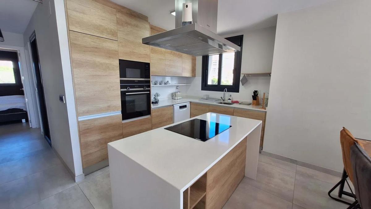 Venta de piso en Playa de Poniente, Benidorm
photo 3