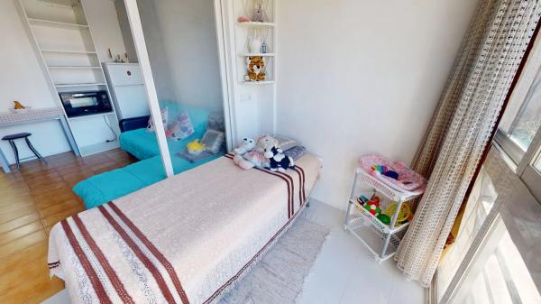 Studio for sale in Avenida de Portugal, Benidorm photo 2
