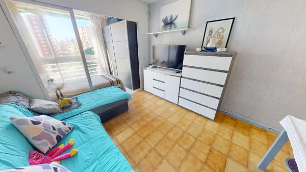 Studio for sale in Avenida de Portugal, Benidorm photo 3
