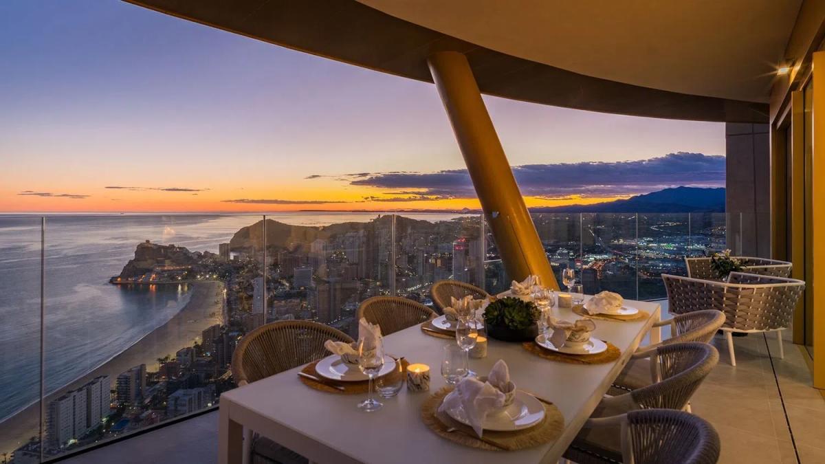 Venta de piso en Playa de Poniente, Benidorm
 photo 2