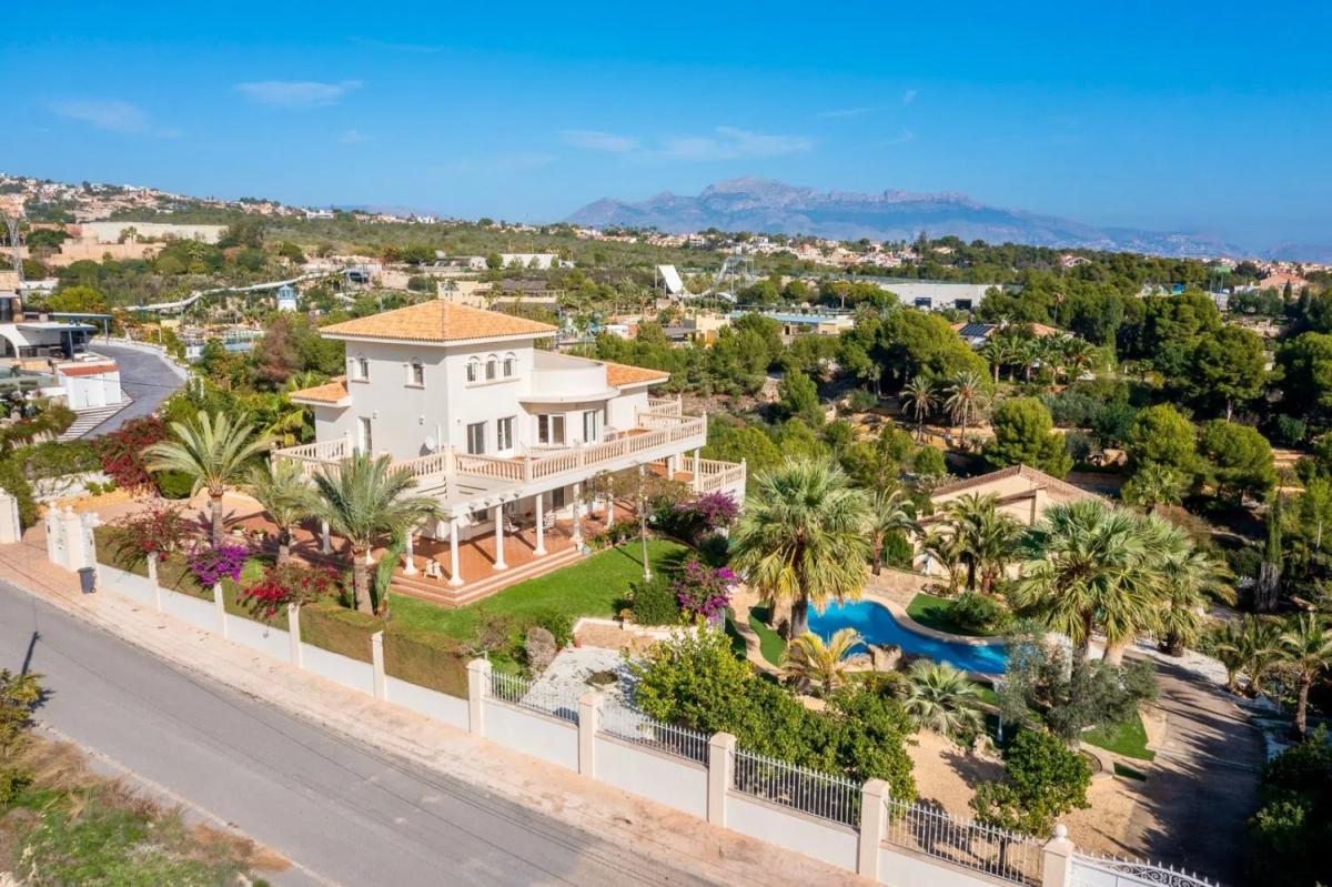 Venta de chalet independiente en Urbanització el Planet, Benidorm
photo 2