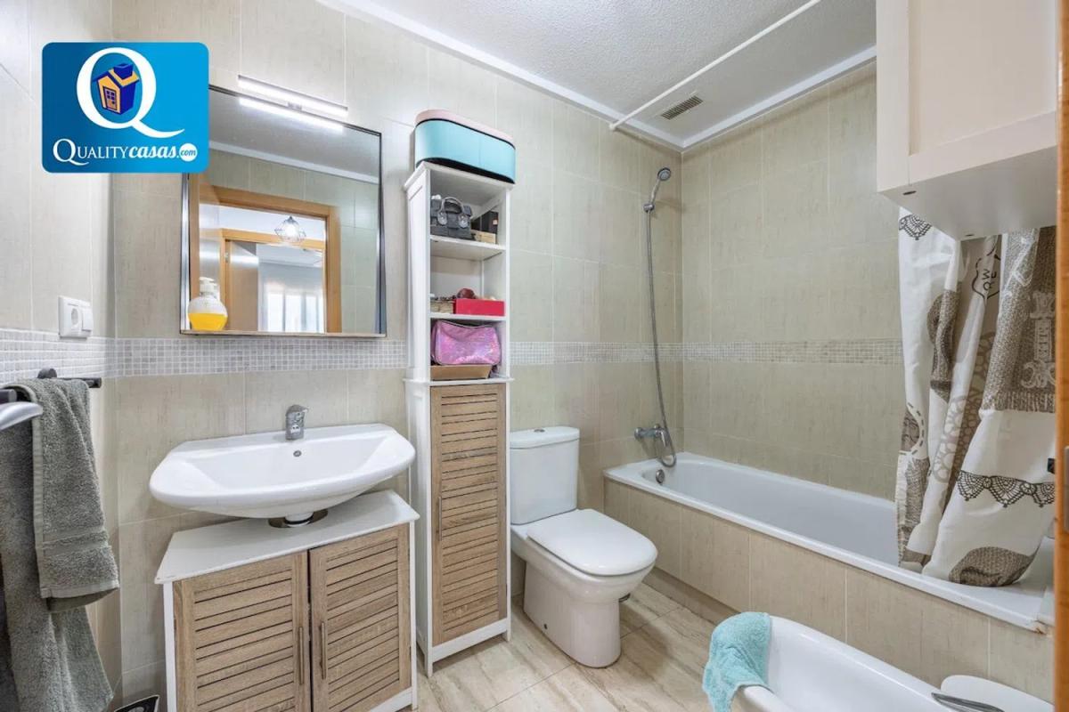 Sale of apartment in Pueblo Poniente, Benidorm
photo 5