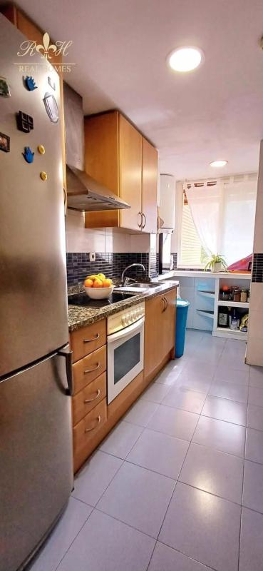 Sale of apartment in Calle Presidente Adolfo Suárez, Benidorm
 photo 4