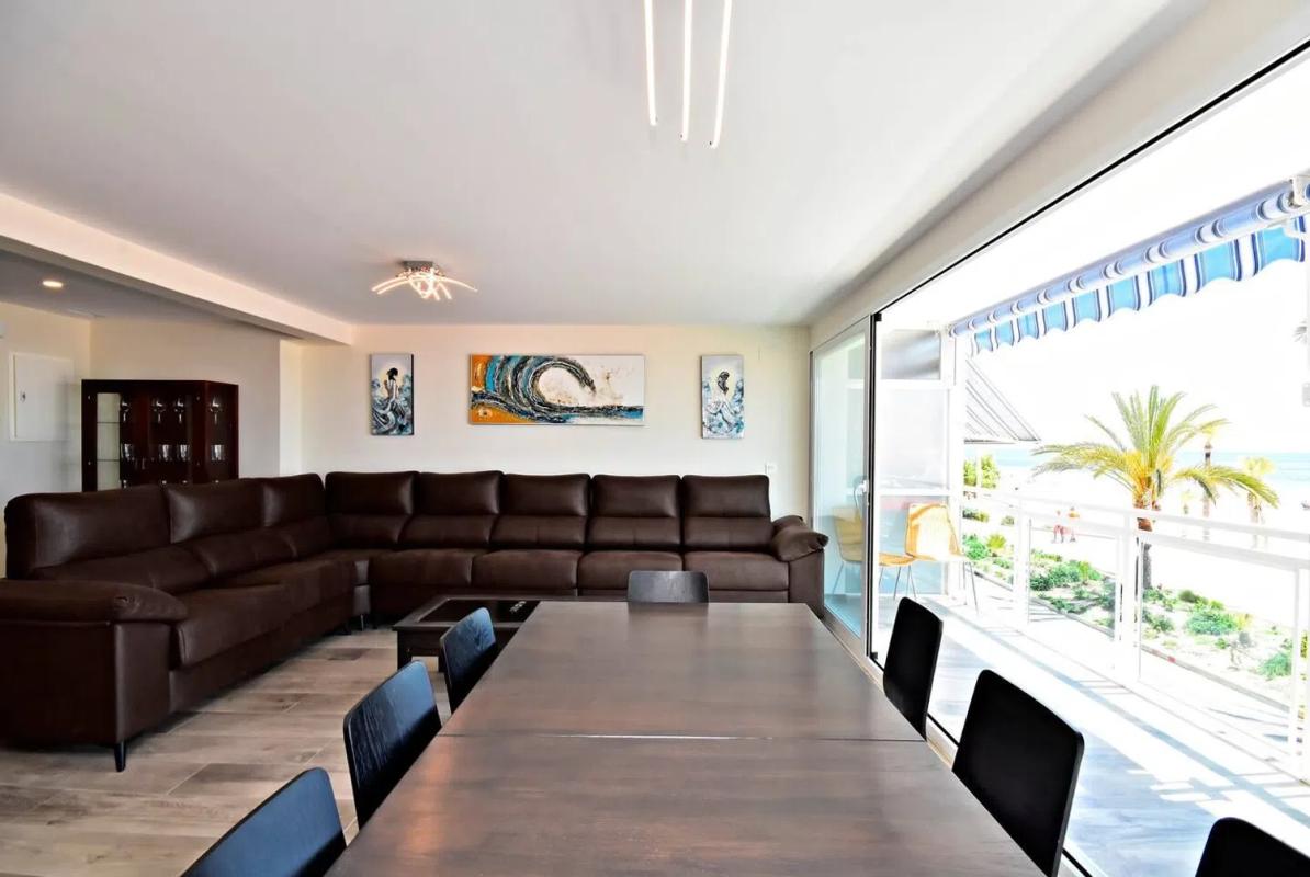 Venta de piso en Playa de Poniente, Benidorm
photo 1