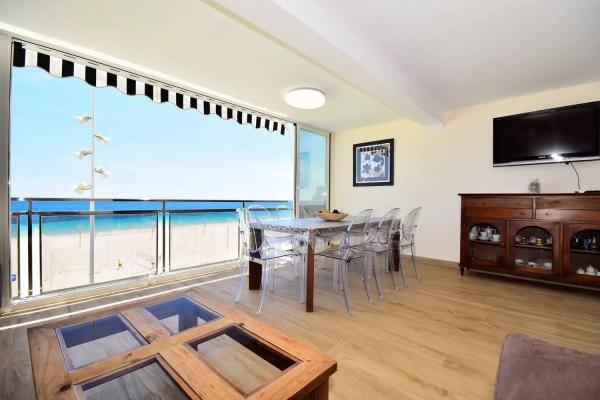 Piso en venta en  Playa de Poniente, Benidorm photo 1