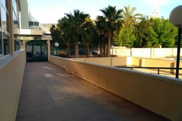Apartment for sale in Calle Doctor Santiago Ramón y Cajal, 3, Benidorm thumbnail 2