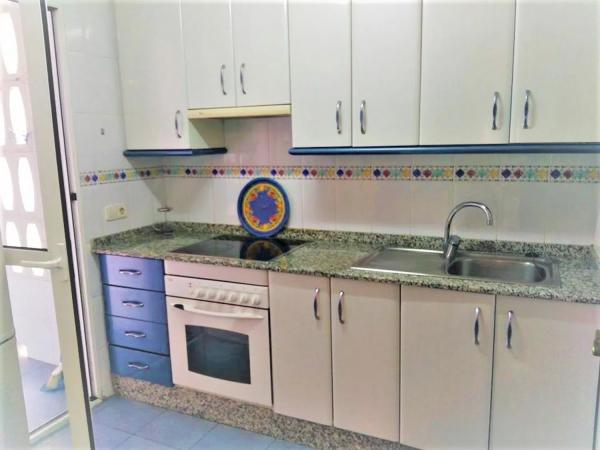 Apartment for sale in Calle Doctor Santiago Ramón y Cajal, 3, Benidorm thumbnail 3