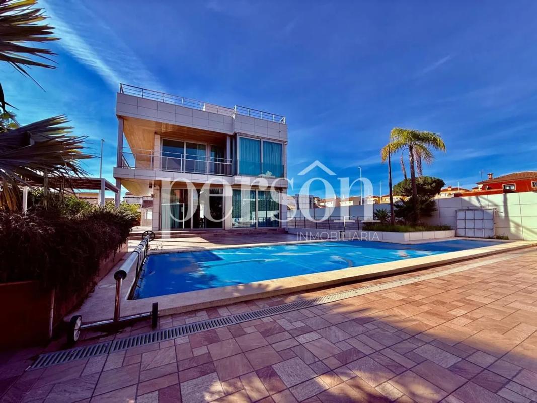 Propiedades en venta y alquiler en España photo 1