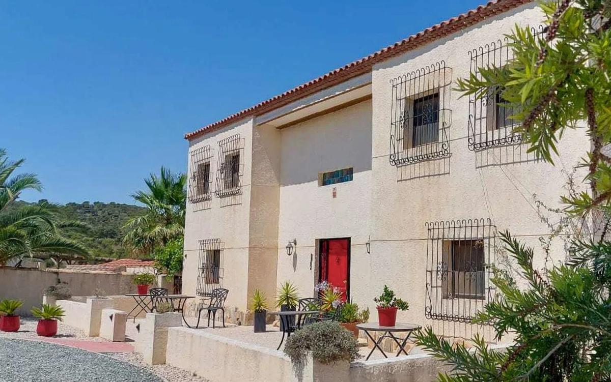 Properties for sale and rent in Spain photo 5