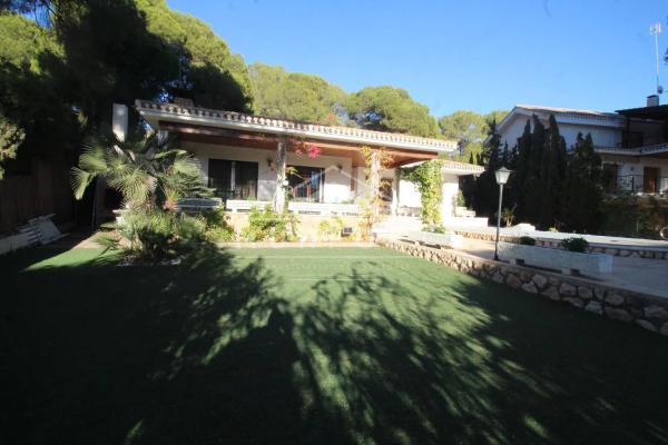 Detached villa for sale in  Barrio Lomas de Cabo Roig-Los Dolses, Orihuela photo 1