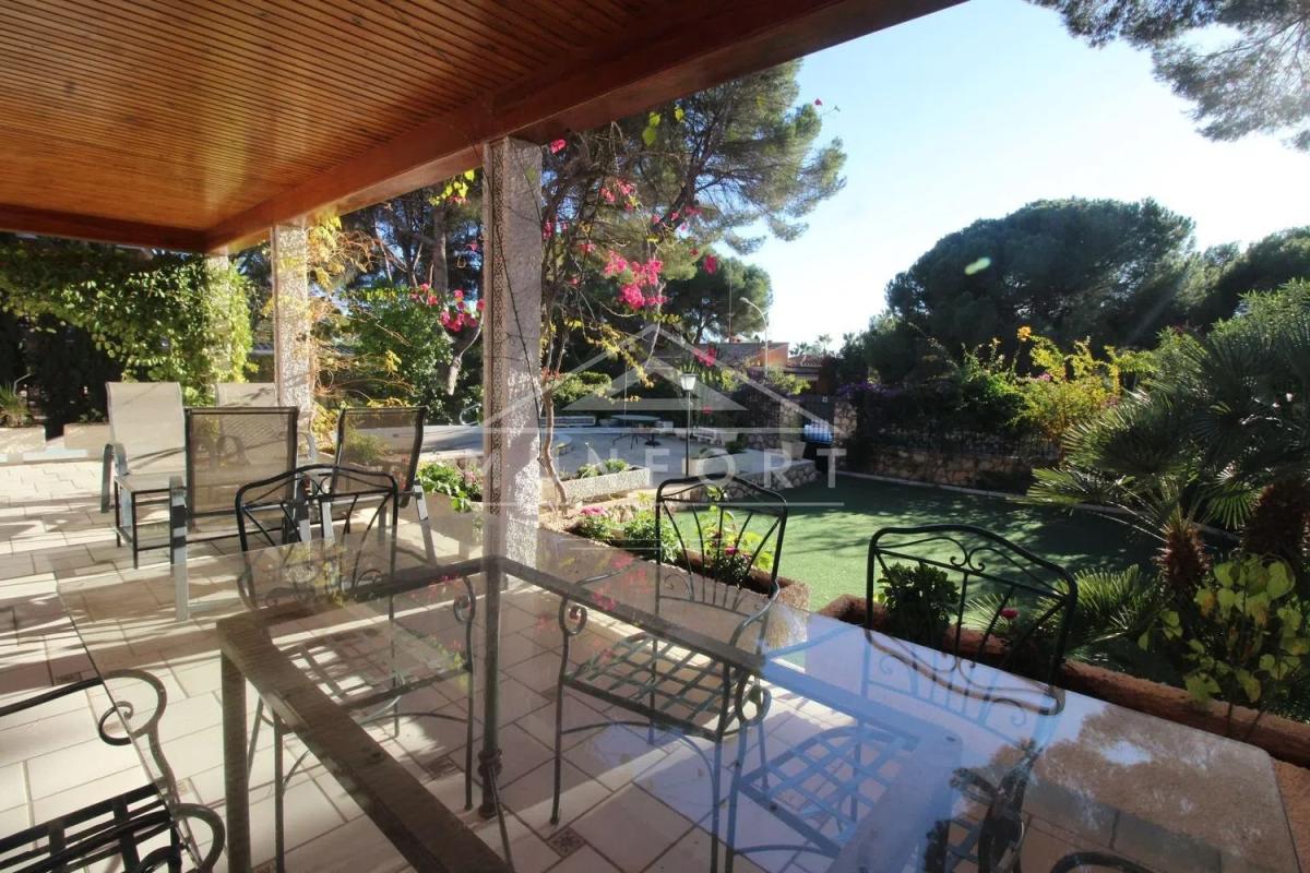 Sale of independent chalet in Barrio Lomas de Cabo Roig-Los Dolses, Orihuela
 photo 2
